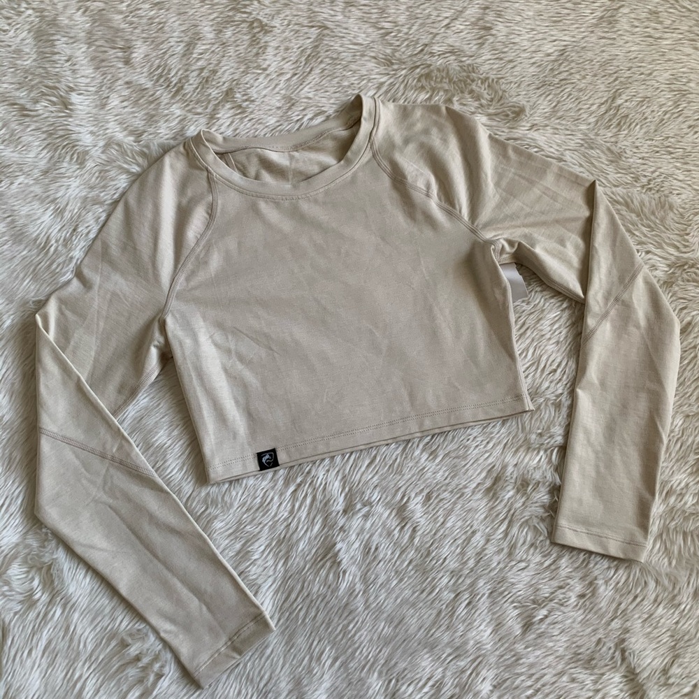 Alphalete Gym Long Sleeve Top